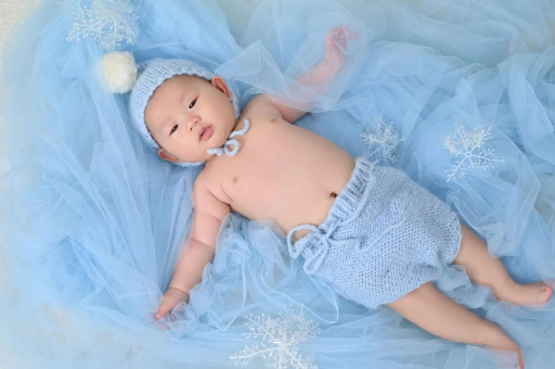 山西宝宝间歇性斜视